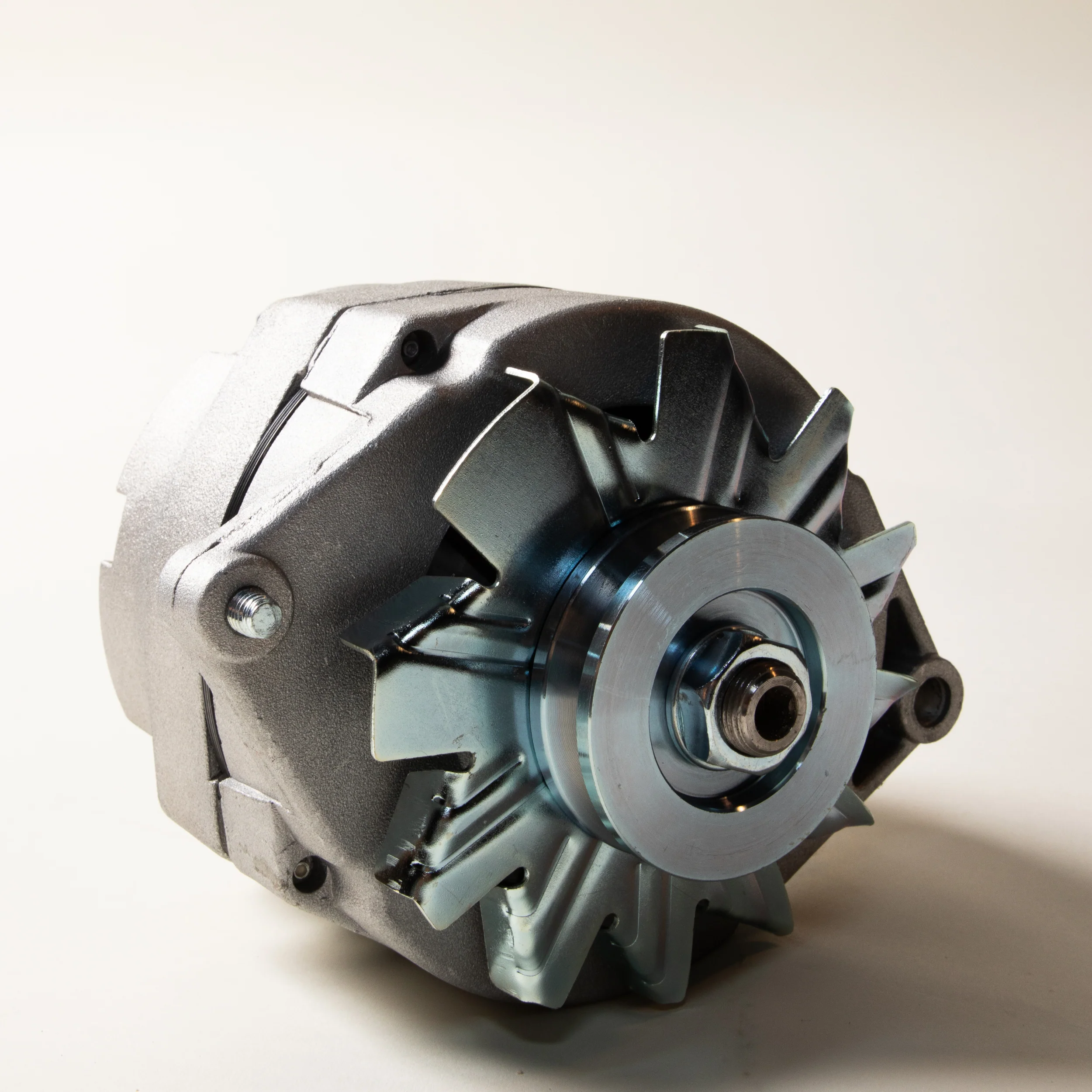 Hydraulic power pack (LM34) - Alternator (c/w belt pulley)